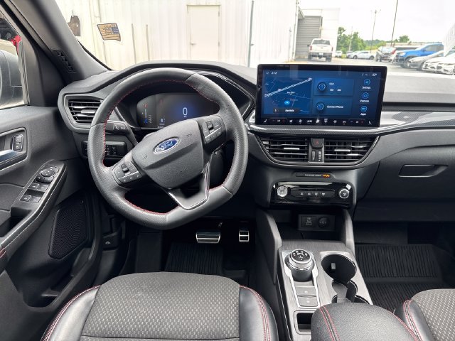 Used 2024 Ford Escape ST-Line w/ Tech Pack #1 AWD/4WD image 12