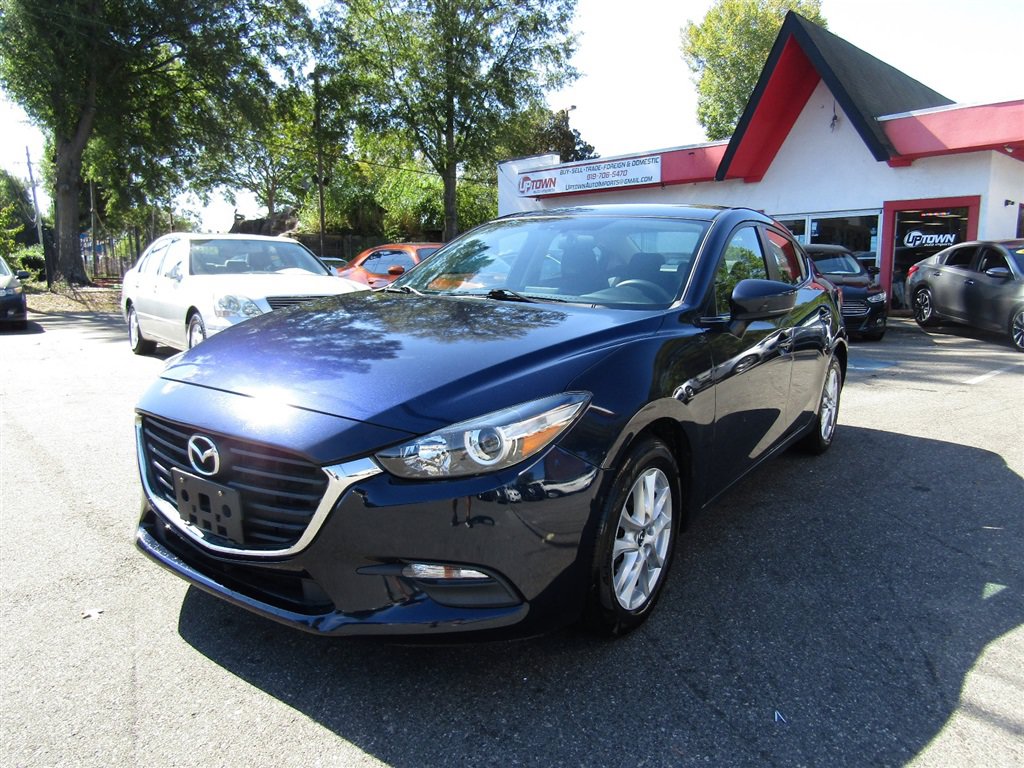 Used 2017 MAZDA MAZDA3 Sport w/ Preferred Equipment Package FWD image 1