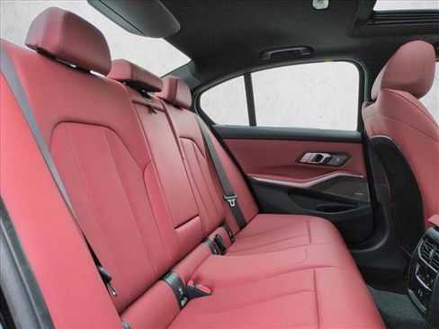 Used 2025 BMW 330i xDrive Sedan w/ Premium Package image 21