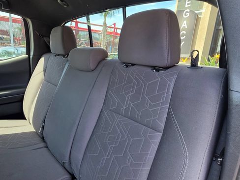 Used 2017 Toyota Tacoma TRD Sport w/ Tow Package RWD image 23