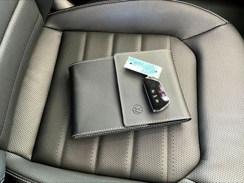 New 2025 Volkswagen Atlas SEL image 11