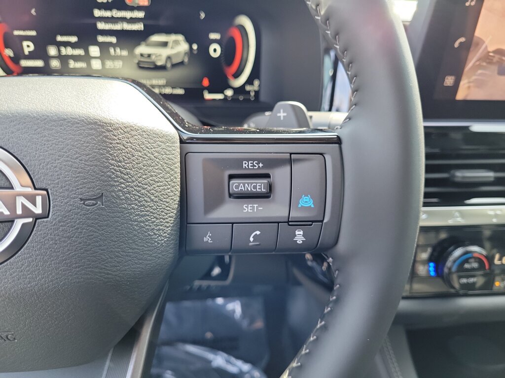 New 2026 Nissan Pathfinder Platinum FWD image 24