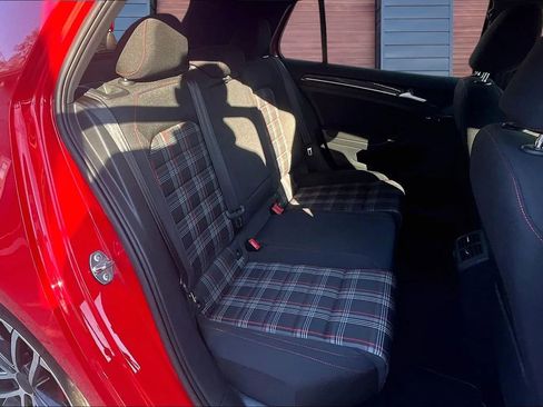Used 2017 Volkswagen GTI Sport image 25