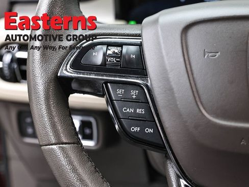 Used 2022 Lincoln Nautilus FWD w/ Premium Package image 15