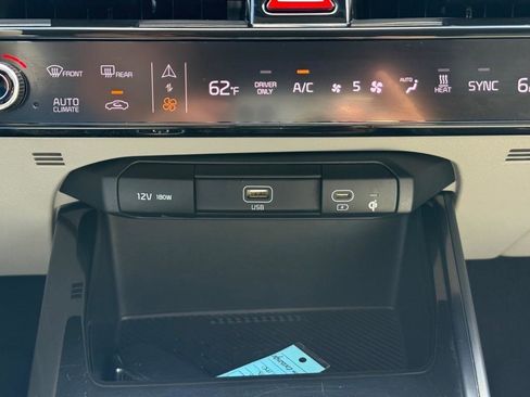 Used 2023 Kia Niro Wind FWD image 21