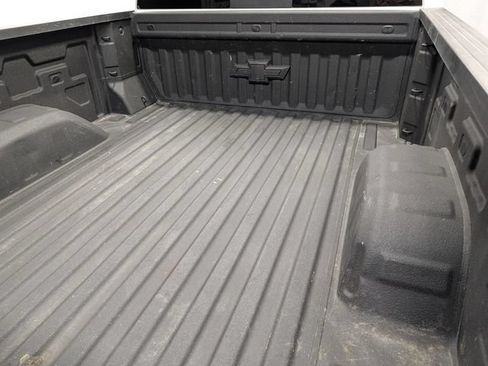 Used 2024 Chevrolet Silverado 1500 RST w/ Redline Edition AWD/4WD image 5
