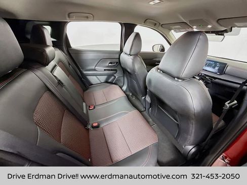 Used 2026 Nissan Kicks SR w/ Illumination Package image 29