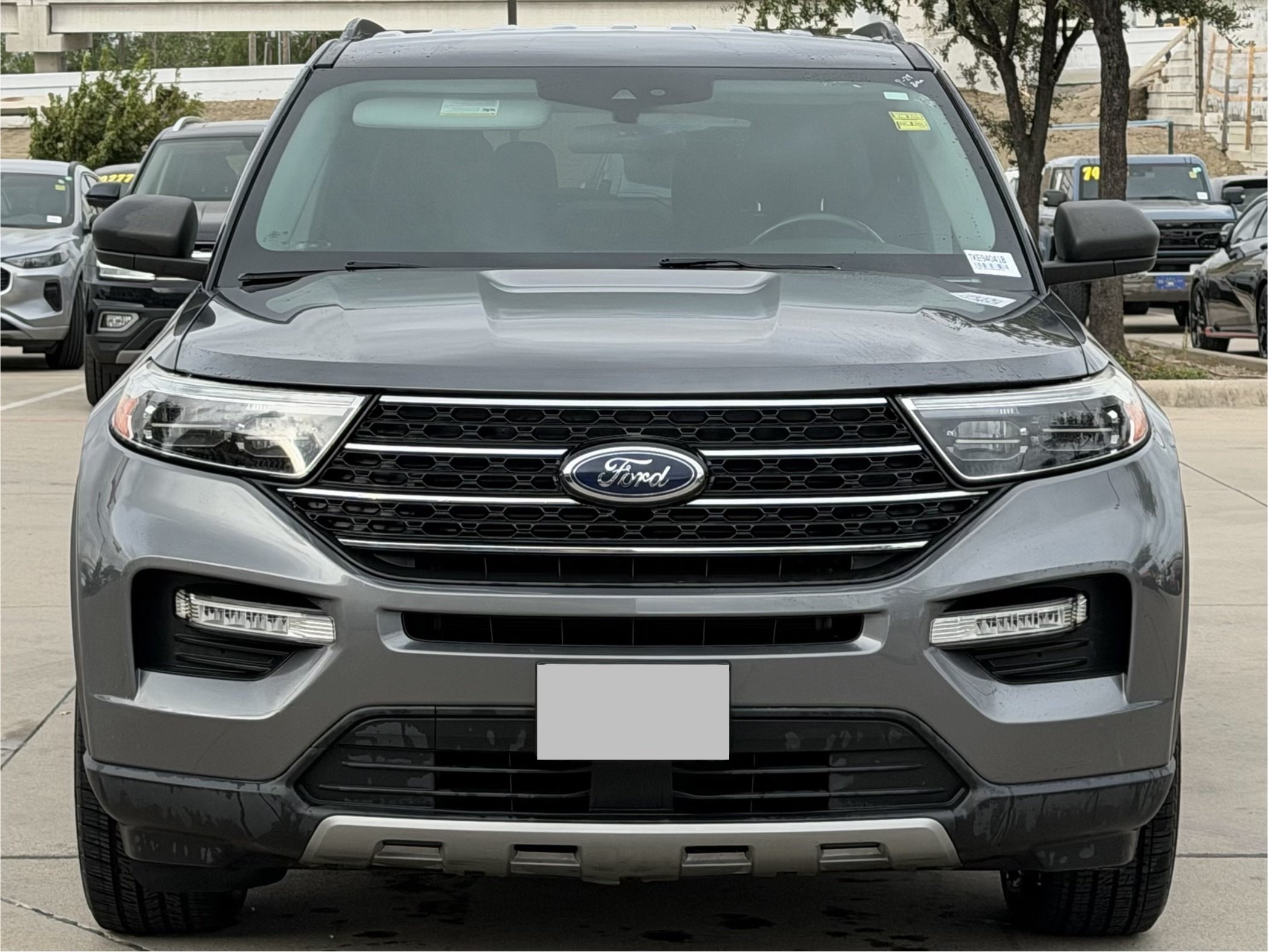 Used 2021 Ford Explorer XLT w/ Equipment Group 202A RWD image 8