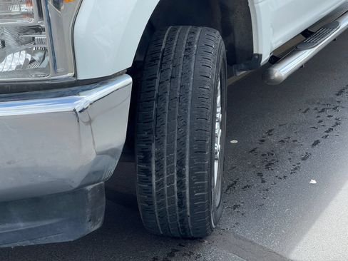 Used 2017 Ford F250 XLT AWD/4WD image 30