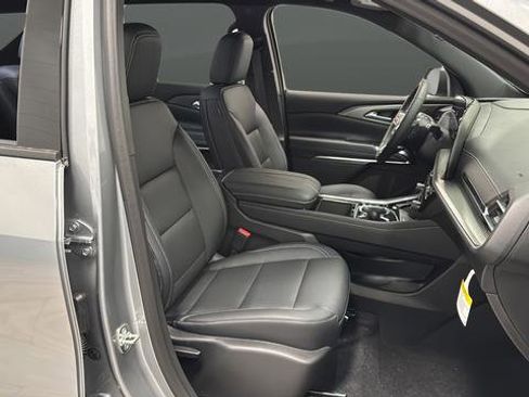 New 2026 Chevrolet Traverse LT image 4