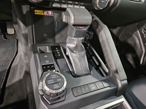 Certified 2025 Toyota Tacoma TRD Off-Road w/ TRD Off Road Upgrade Package image 32