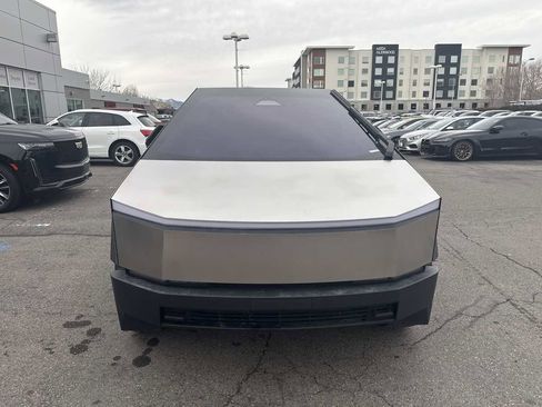 Used 2024 Tesla Cybertruck AWD Crew Cab image 3