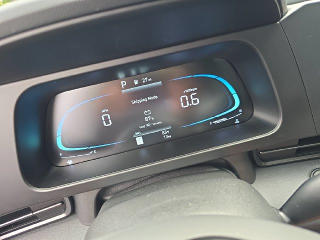 New 2026 Hyundai Elantra SEL Sport FWD image 19