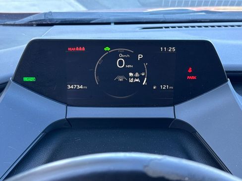 Used 2024 Toyota Prius Limited w/ Limited Premium Package FWD image 20