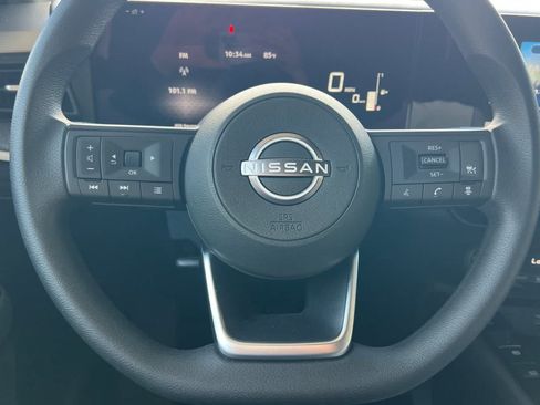 Used 2026 Nissan Kicks SV FWD image 27