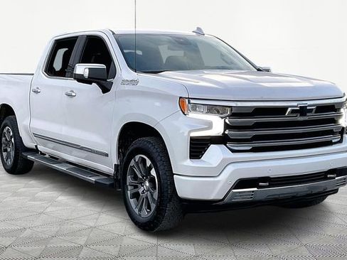 Used 2025 Chevrolet Silverado 1500 High Country image 1