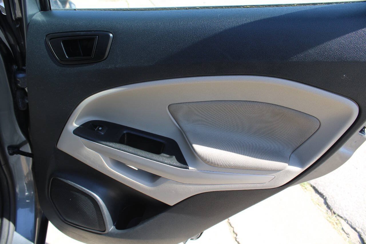 Used 2020 Ford EcoSport S FWD image 9