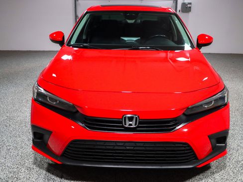 Used 2024 Honda Civic EX image 4