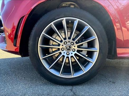 Used 2023 Mercedes-Benz GLE 350 4MATIC w/ AMG Line Exterior image 5