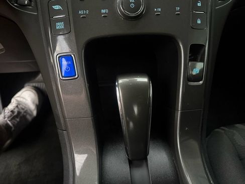 Used 2015 Chevrolet Volt FWD image 39