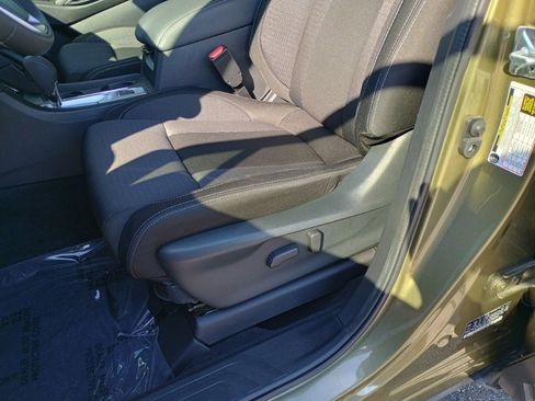 Certified 2023 Subaru Ascent Premium image 12