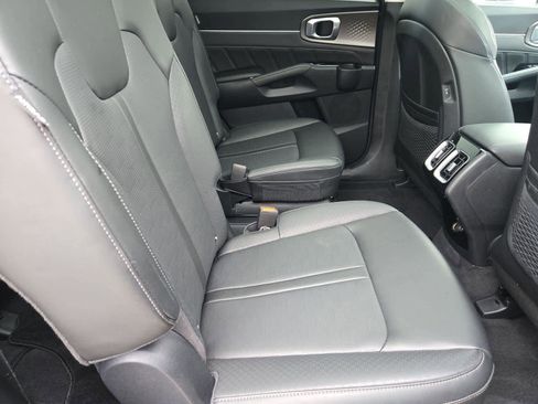 Certified 2024 Kia Sorento SX image 20
