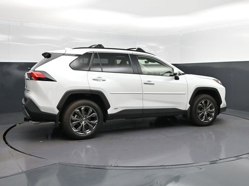 Used 2025 Toyota RAV4 Limited AWD/4WD image 8
