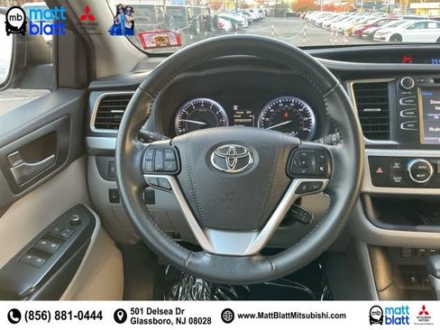 Used 2019 Toyota Highlander XLE image 11