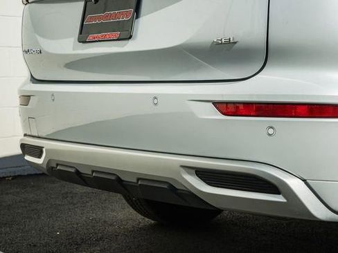 Used 2024 Mitsubishi Outlander SEL image 13