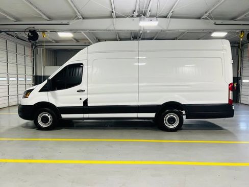 Used 2024 Ford Transit 250 148 High Roof Extended w/ Load Area Protection Package RWD image 14