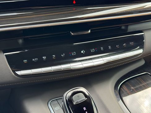 Certified 2024 Cadillac Escalade Sport w/ Touring Package AWD/4WD image 30