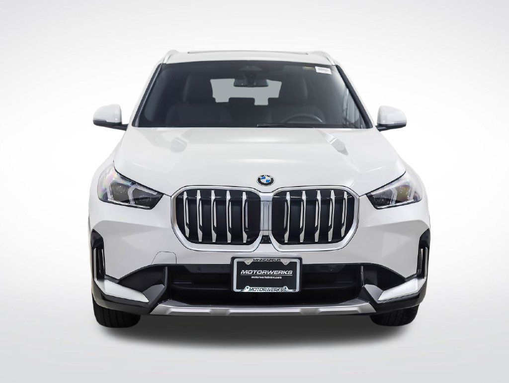 Used 2026 BMW X1 xDrive28i w/ Technology Package AWD/4WD image 8