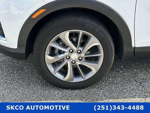 Used 2021 Buick Encore GX Essence w/ Experience Buick Package image 9