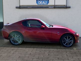 Used 2017 MAZDA MX-5 Miata RF Grand Touring video 2