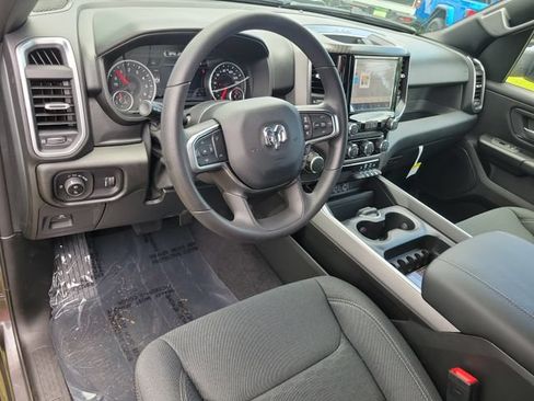 New 2026 RAM 1500 Express AWD/4WD image 12