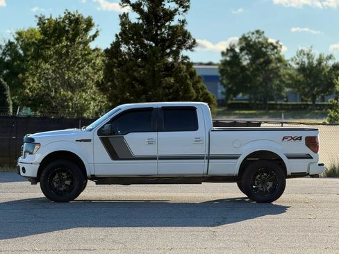 Used 2014 Ford F150 FX4 w/ Equipment Group 402A Luxury AWD/4WD image 8