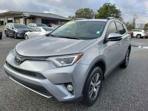 Used 2018 Toyota RAV4 XLE image 14