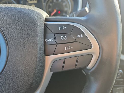 Used 2014 Jeep Cherokee Latitude image 15