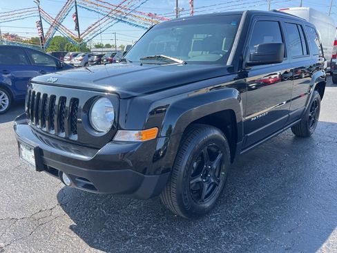 Used 2016 Jeep Patriot Sport image 3