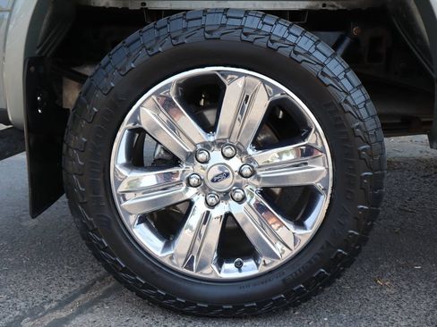 Used 2019 Ford F150 Lariat w/ Equipment Group 502A Luxury AWD/4WD image 42