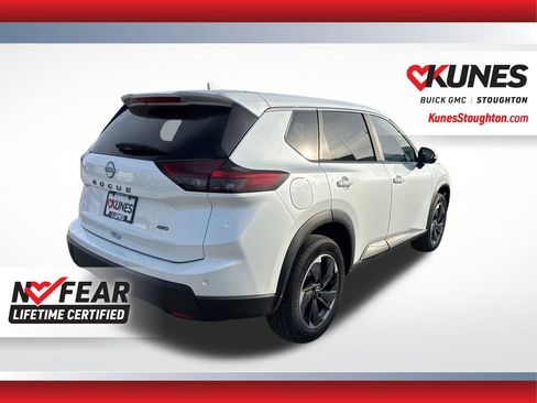 Used 2025 Nissan Rogue SV AWD/4WD image 11