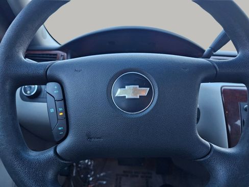 Used 2009 Chevrolet Impala LT image 5