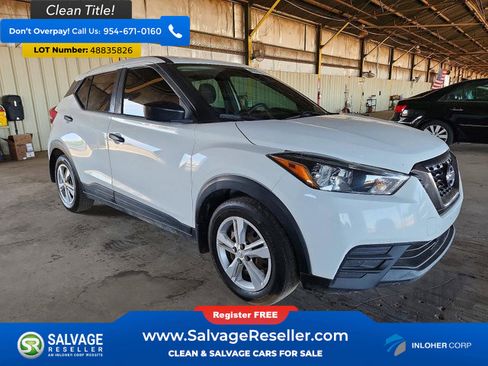 Used 2020 Nissan Kicks S image 5