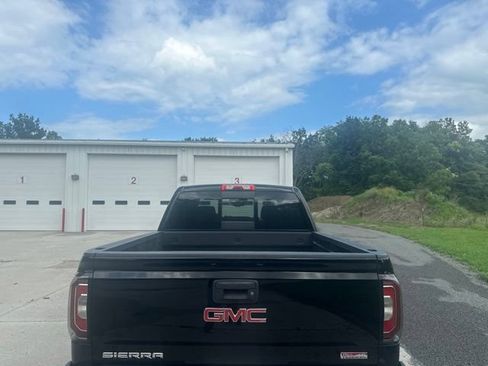 Used 2016 GMC Sierra 1500 SLT w/ All-Terrain Package AWD/4WD image 6