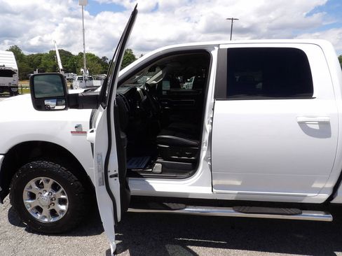 Used 2023 RAM 2500 Laramie AWD/4WD image 13