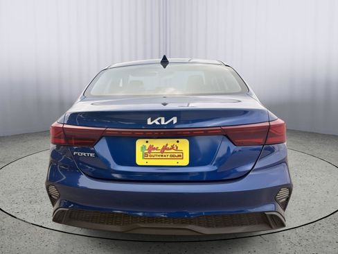 Used 2024 Kia Forte LXS FWD image 7