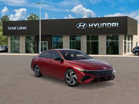 New 2026 Hyundai Elantra SEL Sport Premium image 2