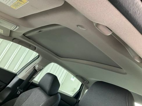 Certified 2025 Honda Accord SE image 6