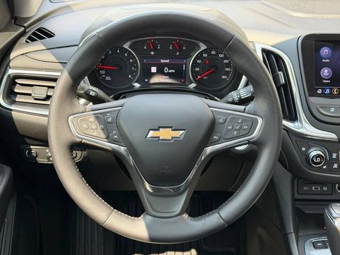 Used 2020 Chevrolet Equinox Premier AWD/4WD image 13