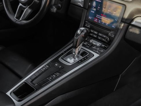 Used 2018 Porsche 718 Cayman S image 18